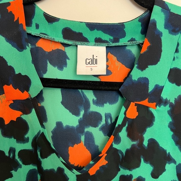 CAbi Rita Leopard Print Blouse #5023 Size S - Picture 3 of 6